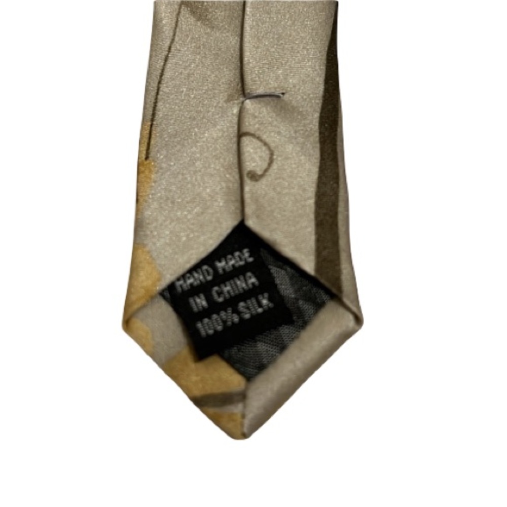 Stacy Adams 100% Silk Cream and Gold Elegant Tie - Picture 3 of 3